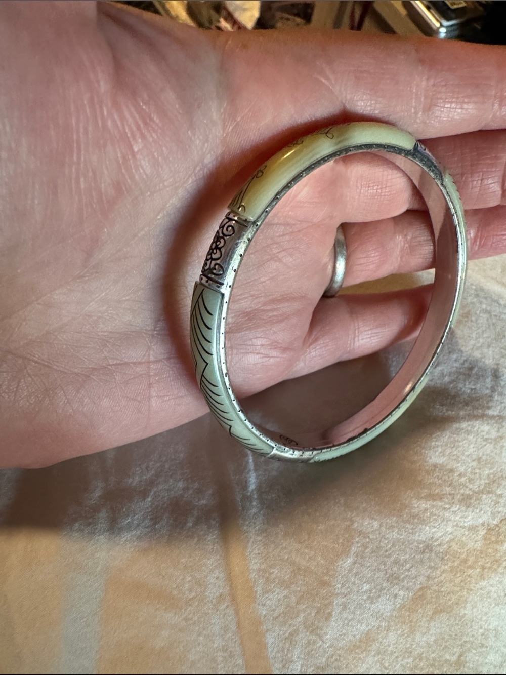 Vintage Brighton Painted Cream Black Markings & Silver Designs Bangle